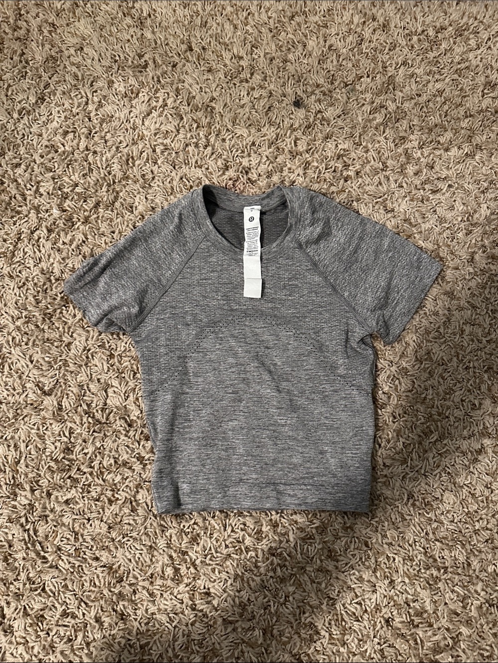 Lululemon Swiftly Tech Sort-Sleeve Shirt Cropped
